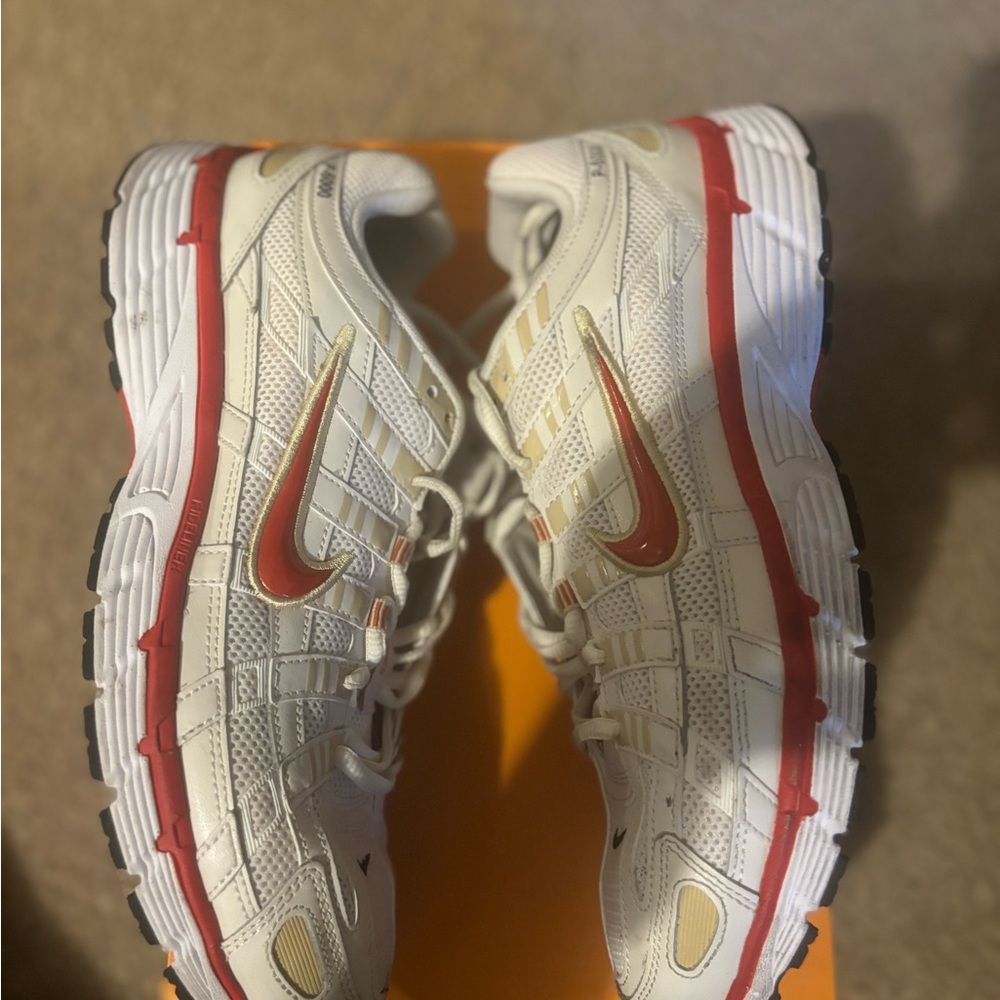 Nike White and Red Sneakers